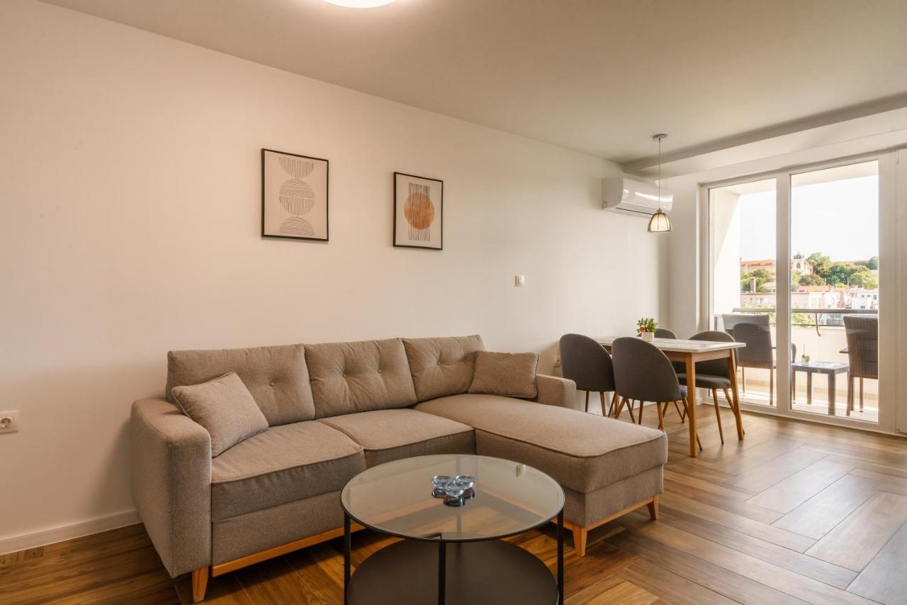 South Panoramic Apartment In The Art District Of Kapana Plowdiw Exterior foto