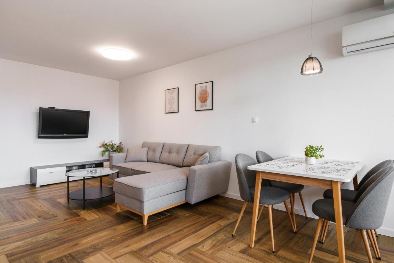 South Panoramic Apartment In The Art District Of Kapana Plowdiw Exterior foto